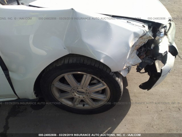 1FAHP25186G182841 - 2006 FORD FIVE HUNDRED LIMITED WHITE photo 6