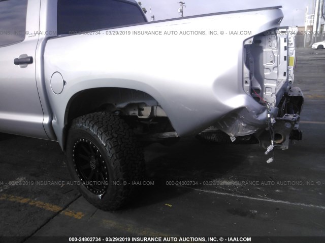 5TFDY5F17EX408873 - 2014 TOYOTA TUNDRA CREWMAX SR5 SILVER photo 6