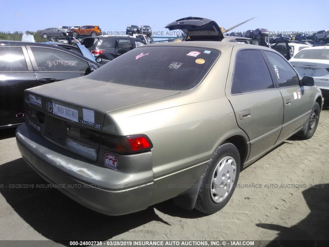 JT2BG22K6X0301521 - 1999 TOYOTA CAMRY LE/XLE 金色 照片 4
