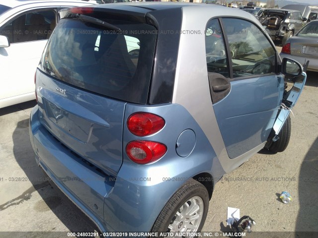 WMEEJ3BA2DK584259 - 2013 SMART FORTWO PURE/PASSION BLUE photo 4