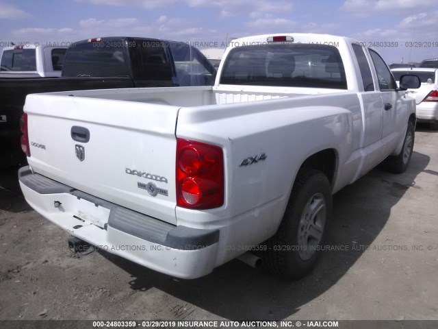 1D7RW3BK4BS661582 - 2011 DODGE DAKOTA SLT WHITE photo 4