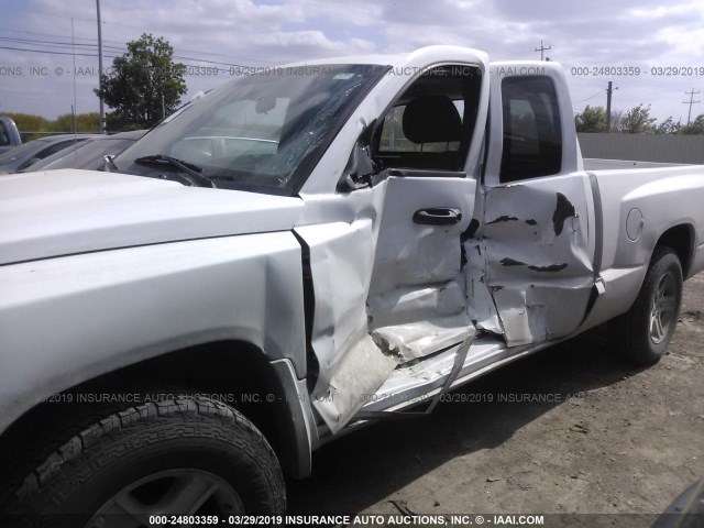 1D7RW3BK4BS661582 - 2011 DODGE DAKOTA SLT WHITE photo 6