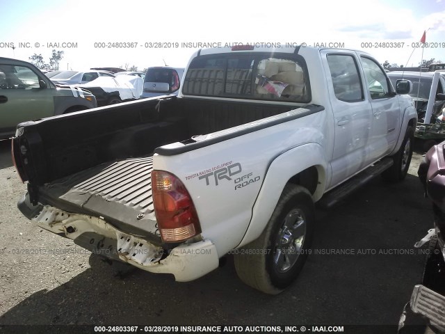 5TEJU62N16Z159641 - 2006 TOYOTA TACOMA DOUBLE CAB PRERUNNER WHITE photo 4
