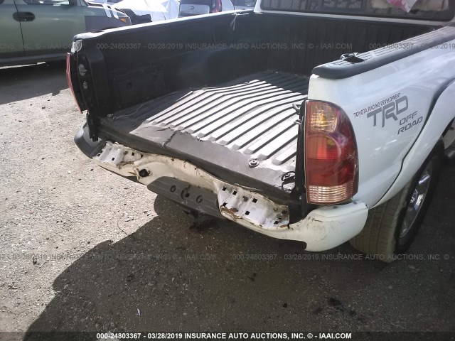 5TEJU62N16Z159641 - 2006 TOYOTA TACOMA DOUBLE CAB PRERUNNER WHITE photo 6