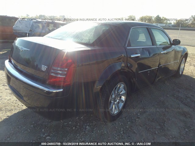 2C3JA63H65H152894 - 2005 CHRYSLER 300C შავი ფოტო 4