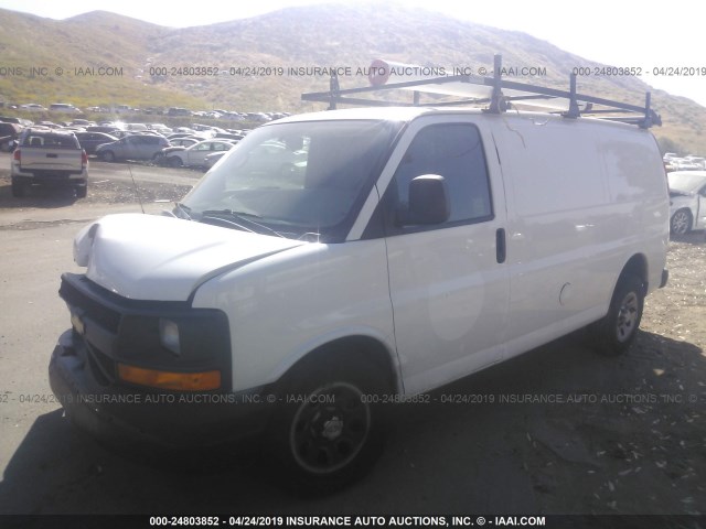 1GCSGAFX3E1162088 - 2014 CHEVROLET EXPRESS G1500  WHITE photo 2