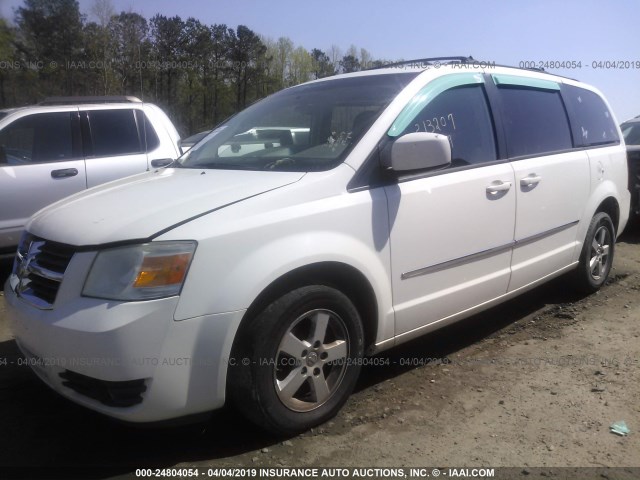 2D4RN5D13AR434318 - 2010 DODGE GRAND CARAVAN SXT WHITE photo 2