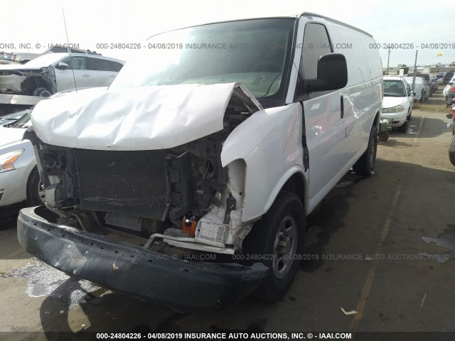 1GCFG15X051109836 - 2005 CHEVROLET EXPRESS G1500  WHITE photo 6