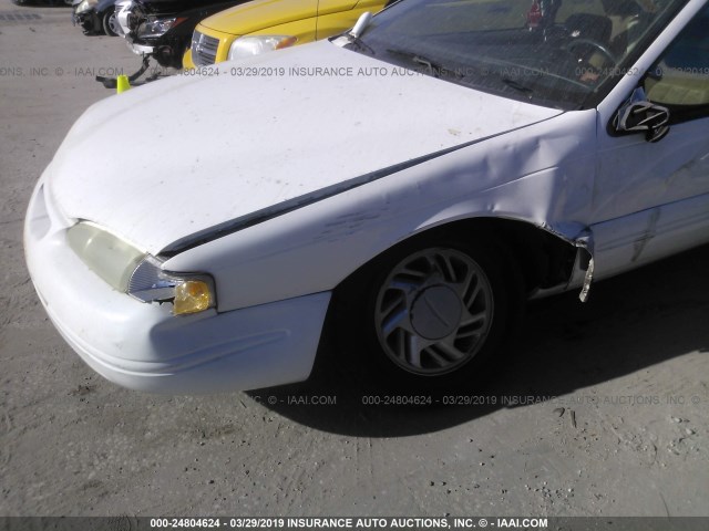 1FALP62W7TH154701 - 1996 FORD THUNDERBIRD LX WHITE photo 6