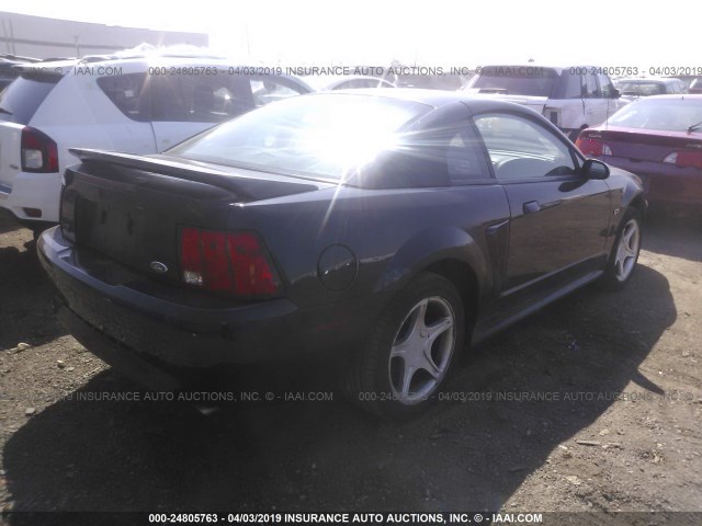 1FAFP42X8YF171150 - 2000 FORD MUSTANG GT BLACK photo 4