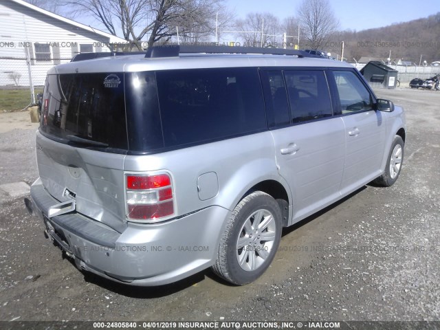 2FMGK5BC5BBD37080 - 2011 FORD FLEX SE SILVER photo 4