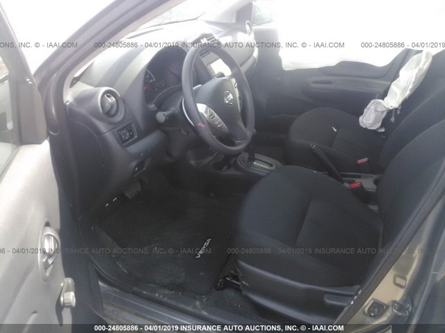 3N1CN7AP2KL801895 - 2019 NISSAN VERSA S/S PLUS/SV GRAY photo 5