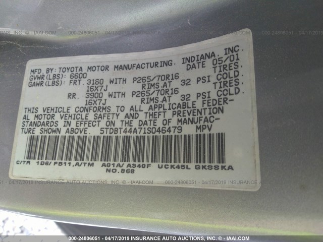 5TDBT44A71S046479 - 2001 TOYOTA SEQUOIA SR5 SILVER photo 9