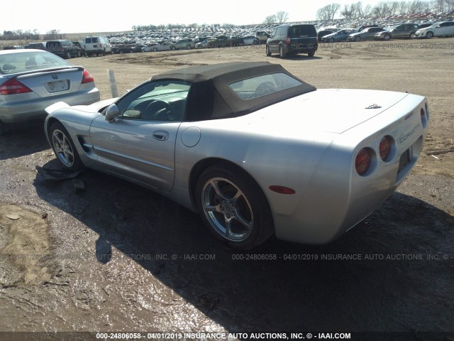 1G1YY32G025105577 - 2002 CHEVROLET CORVETTE SILVER photo 3