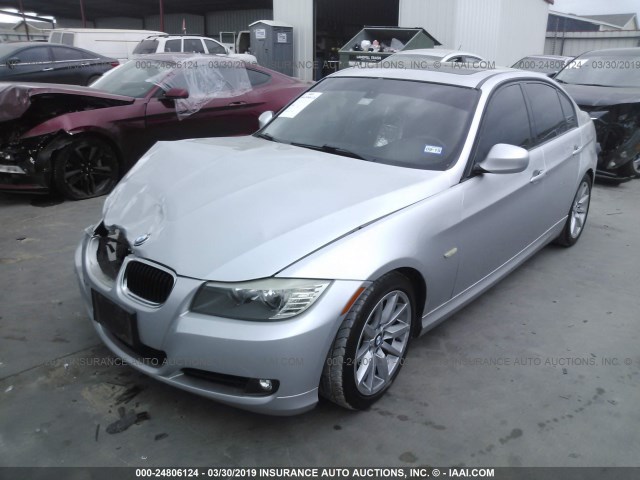 WBAPH5C54BA441393 - 2011 BMW 328 I SULEV SILVER photo 2