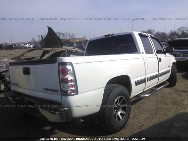 2GCEC19T121291373 - 2002 CHEVROLET SILVERADO C1500 WHITE photo 4