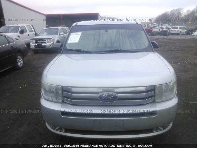 2FMGK5BC0BBD16718 - 2011 FORD FLEX SE SILVER photo 6