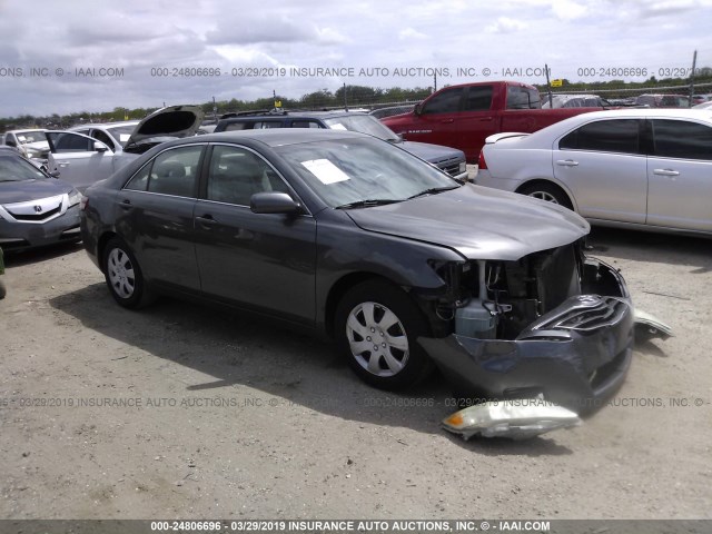 4T4BF3EK5AR064467 - 2010 TOYOTA CAMRY SE/LE/XLE GRAY photo 1