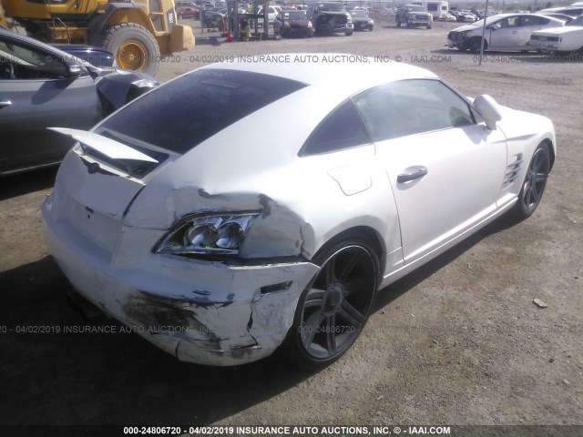 1C3AN69L04X011720 - 2004 CHRYSLER CROSSFIRE LIMITED WHITE photo 4