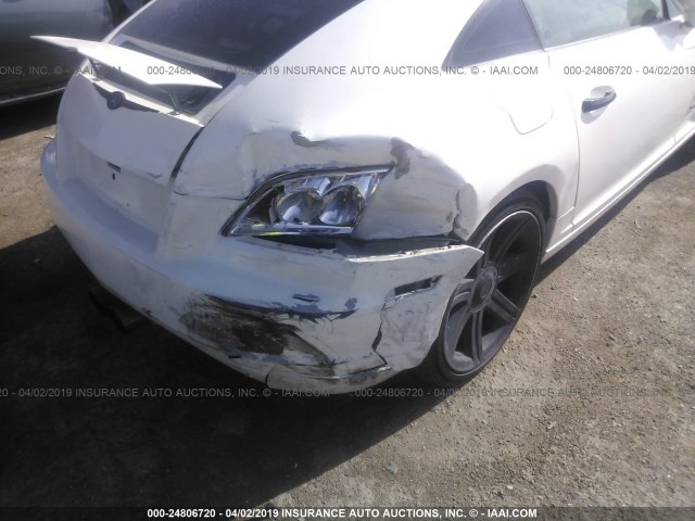 1C3AN69L04X011720 - 2004 CHRYSLER CROSSFIRE LIMITED WHITE photo 6