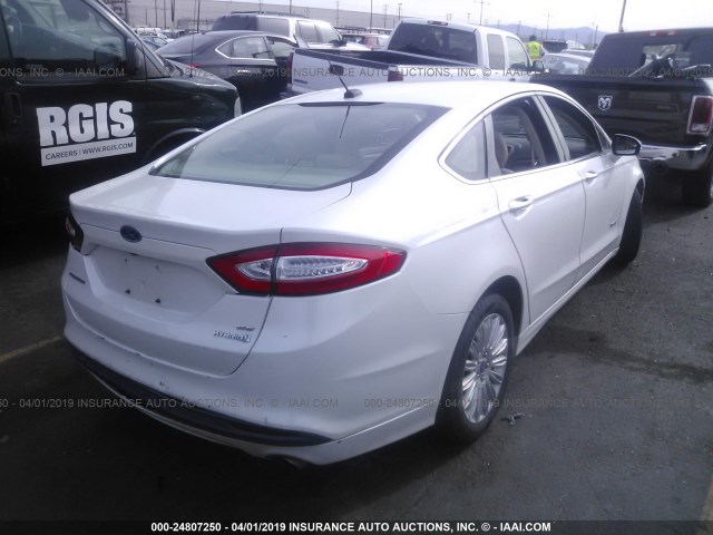 3FA6P0LU8DR344322 - 2013 FORD FUSION SE HYBRID WHITE photo 4