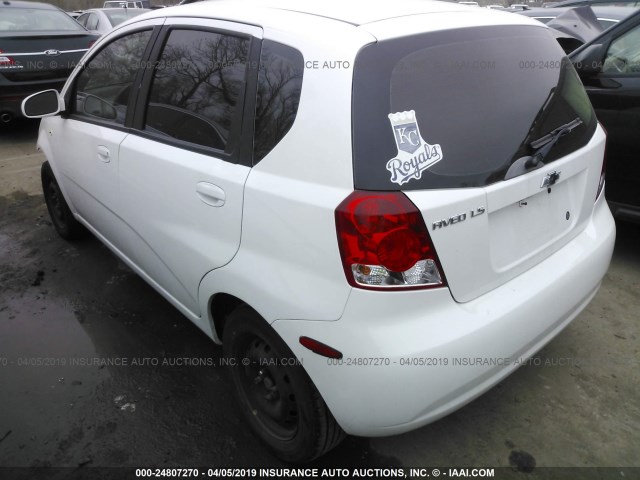 KL1TD62675B349116 - 2005 CHEVROLET AVEO LS WHITE photo 3