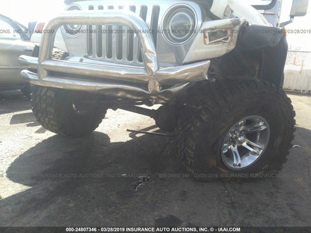 1J4FA49S8YP784153 - 2000 JEEP WRANGLER / TJ SPORT WHITE photo 6