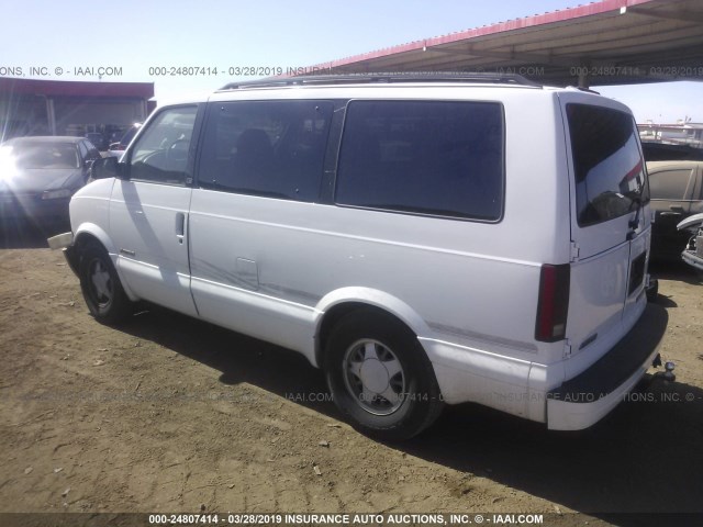 1GNDM19W2YB208357 - 2000 CHEVROLET ASTRO WHITE photo 3