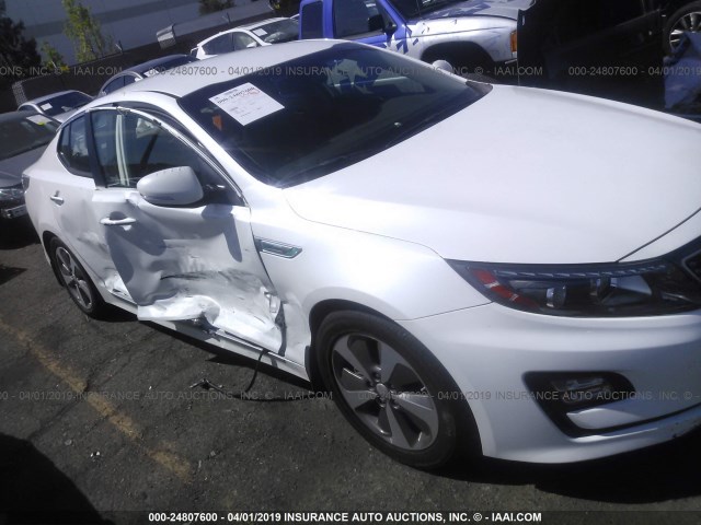 KNAGN4AD4E5074943 - 2014 KIA OPTIMA HYBRID WHITE photo 6