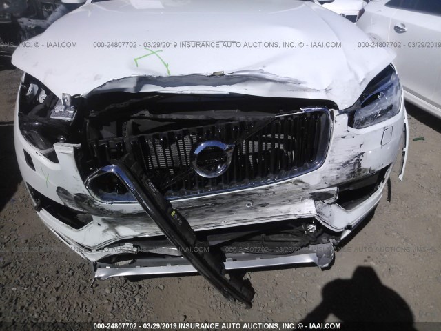 YV4A22PK9H1123896 - 2017 VOLVO XC90 T6 WHITE photo 6