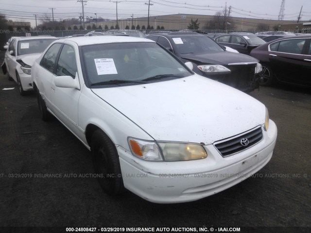 4T1BF22KXYU946611 - 2000 TOYOTA CAMRY LE/XLE WHITE photo 1
