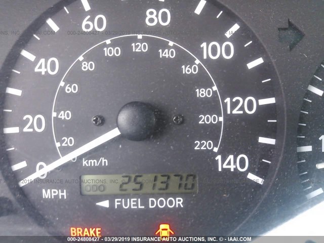 4T1BF22KXYU946611 - 2000 TOYOTA CAMRY LE/XLE WHITE photo 7