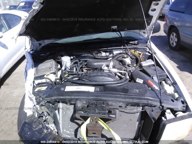 1GTCS19X338268446 - 2003 GMC SONOMA WHITE photo 10