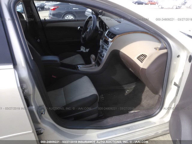 1G1ZC5EB8AF309065 - 2010 CHEVROLET MALIBU 1LT ოქროსფერი ფოტო 5