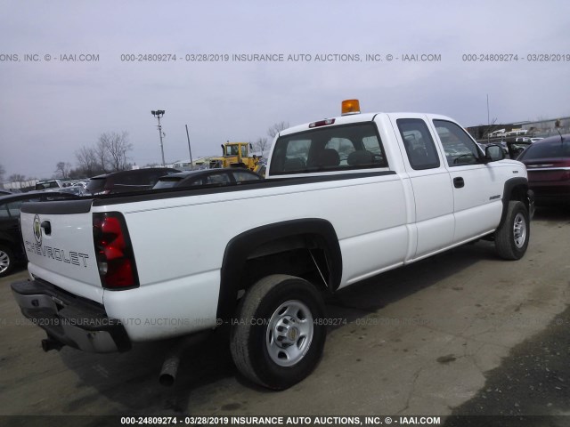 1GCHC29U04E321170 - 2004 CHEVROLET SILVERADO C2500 HEAVY DUTY WHITE photo 4