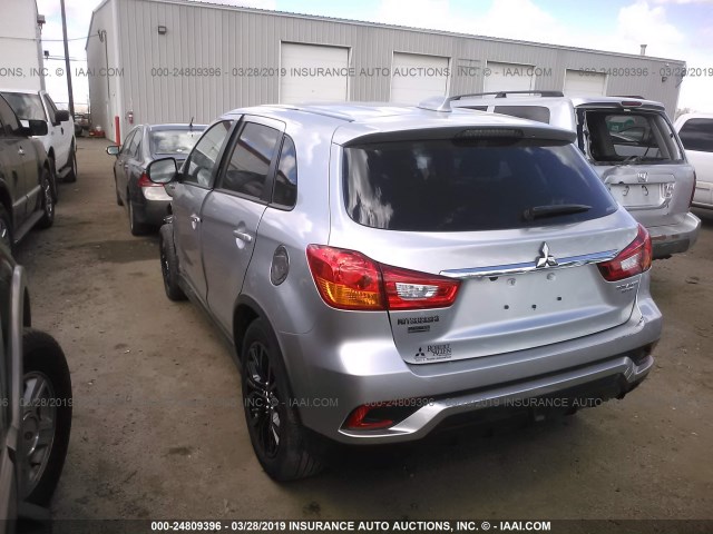 JA4AR3AU9JU007899 - 2018 MITSUBISHI OUTLANDER SPORT ES/SE SILVER photo 3