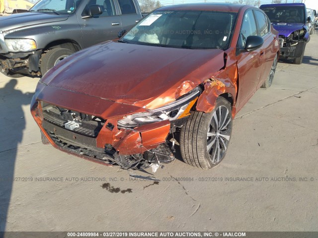 1N4BL4CV1KC104776 - 2019 NISSAN ALTIMA SR ORANGE photo 6