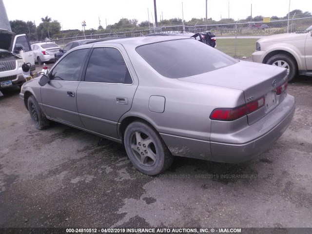 4T1BF22KXVU035920 - 1997 TOYOTA CAMRY CE/LE/XLE 灰色 照片 3