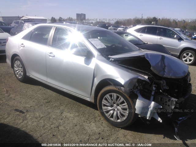 4T1BF1FK7DU641033 - 2013 TOYOTA CAMRY L/SE/LE/XLE 银色 照片 1