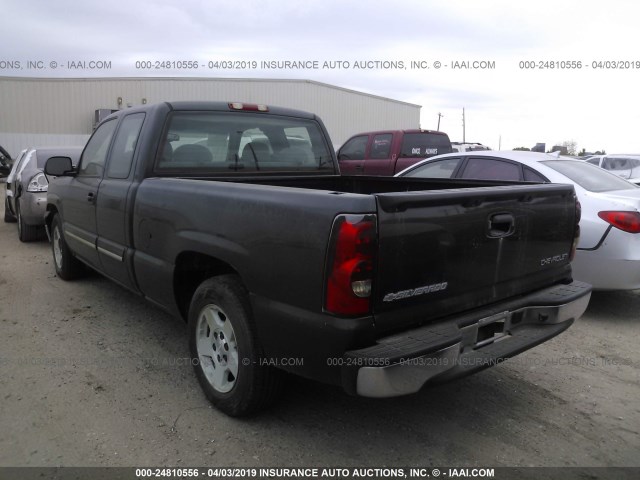 2GCEC19T351319114 - 2005 CHEVROLET SILVERADO C1500 GRAY photo 3