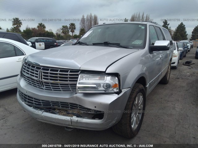 5LMJJ3J5XCEL01209 - 2012 LINCOLN NAVIGATOR L SILVER photo 2