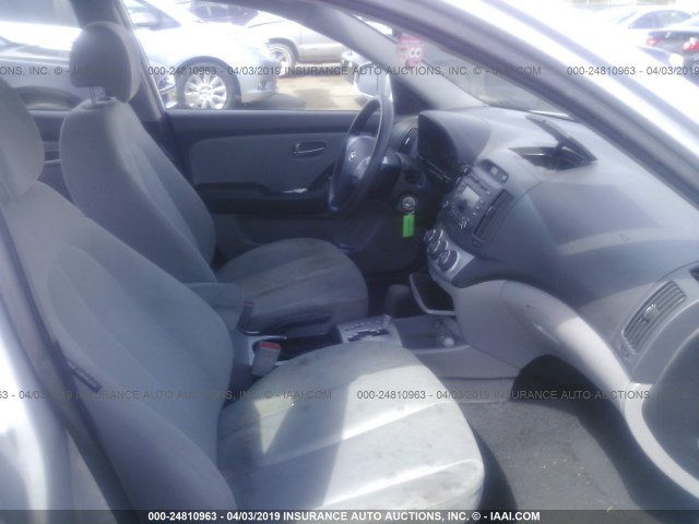 KMHDU46D19U796346 - 2009 HYUNDAI ELANTRA GLS/SE SILVER photo 5