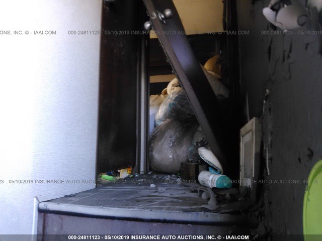 4X4FVGL28JR501856 - 2018 FOREST RIVER VENGEANCE  灰色 照片 5