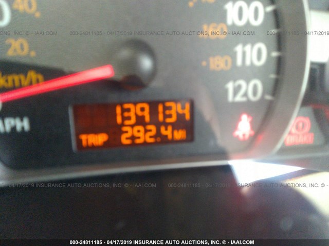 1G8AN12F04Z138808 - 2004 SATURN ION LEVEL 2 银色 照片 9