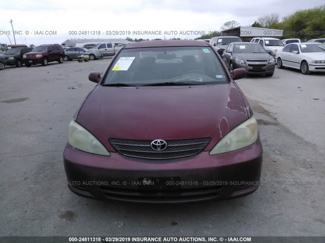 4T1BF32K02U015340 - 2002 TOYOTA CAMRY LE/XLE/SE RED photo 6