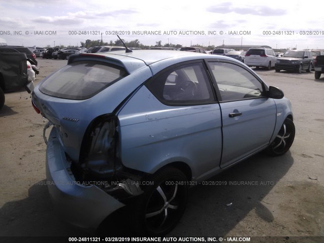 KMHCM36CX8U069900 - 2008 HYUNDAI ACCENT GS Light Blue photo 4