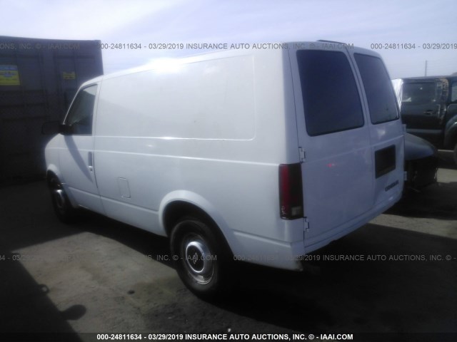 1GCDM19W4XB155569 - 1999 CHEVROLET ASTRO WHITE photo 3