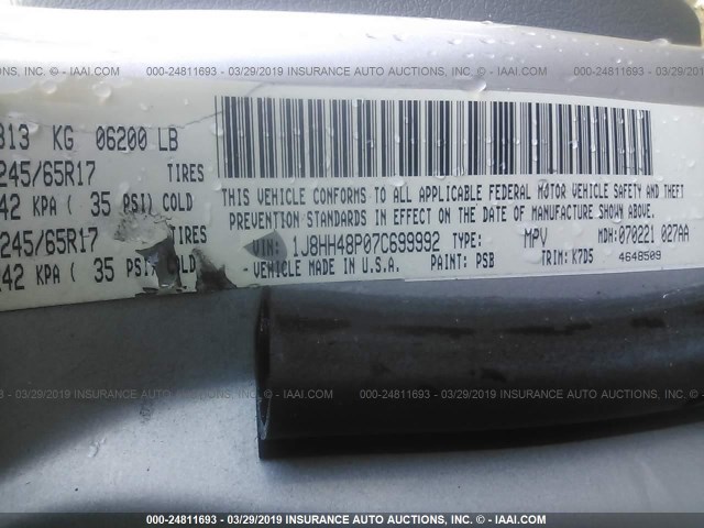 1J8HH48P07C699992 - 2007 JEEP COMMANDER 银色 照片 9