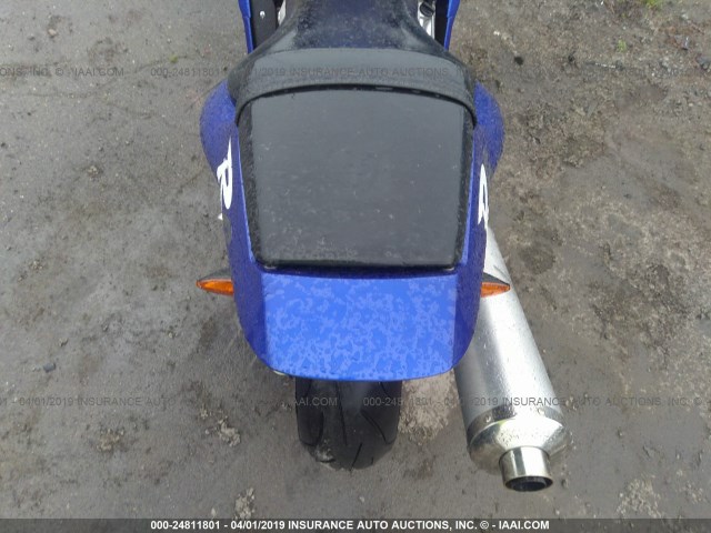 JYARJ04E42A024997 - 2002 YAMAHA YZFR6 L BLUE photo 6