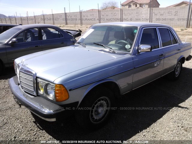 WDBAB33A9CB003541 - 1982 MERCEDES-BENZ 300 DT SILVER photo 2